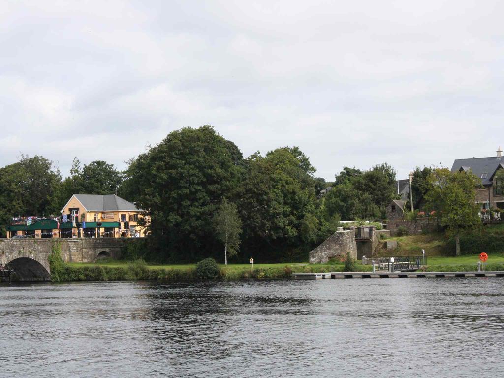 Shannon Breeze B&B Killaloe Εξωτερικό φωτογραφία